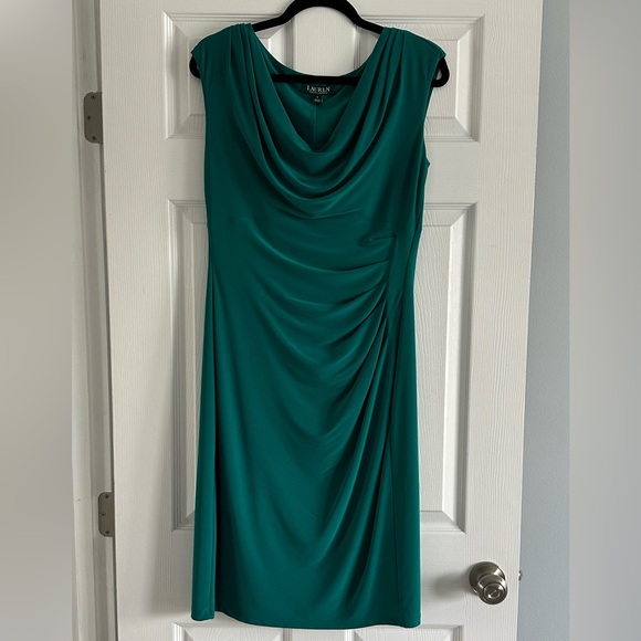 Lauren Ralph Lauren Ruched Shift Dress Green Size 8 - Picture 1 of 3